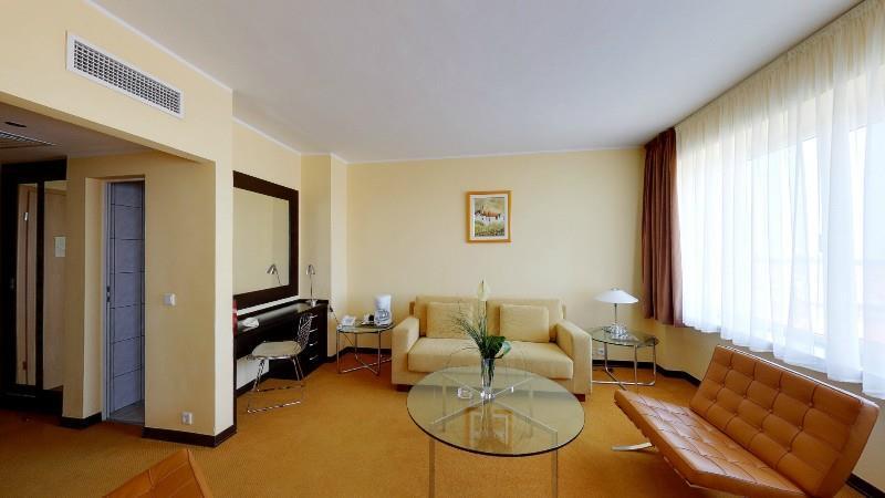 Hotel Continental Timisoara Bilik gambar